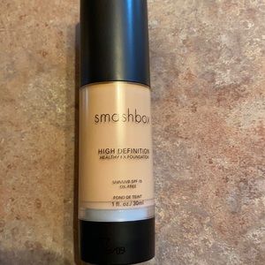 !SMASHBOX High Definition  Foundation
